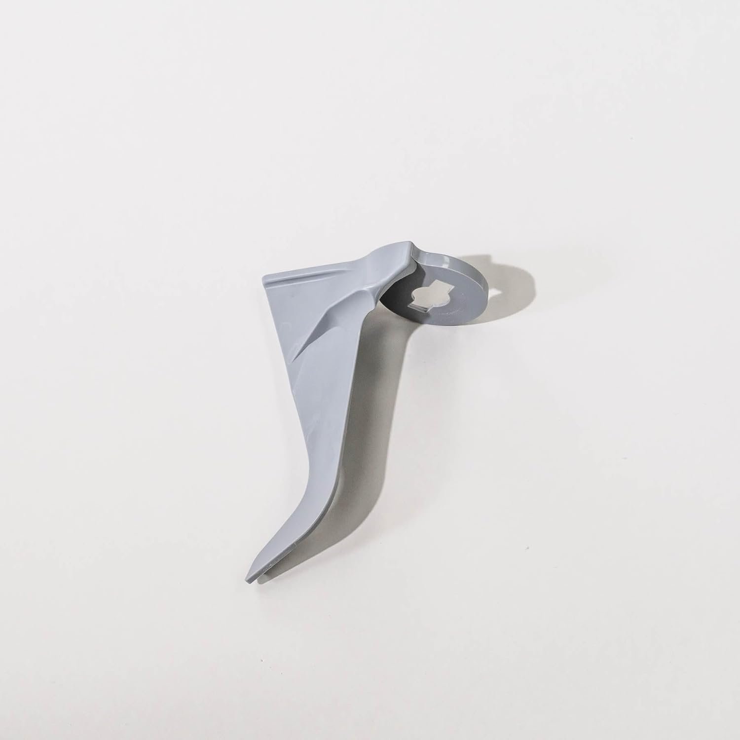 Bosch Universal Plus Stand Mixer 500 Watt, 6.5 Quarts with Wire Whips, Dough Hook & NutriMill Dough Hook Extender Bundle - Image 9